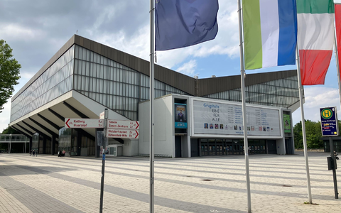 In der Essener Grugahalle wollte die AfD ihren Bundesparteitag abhalten. - Foto: Helge Toben/dpa