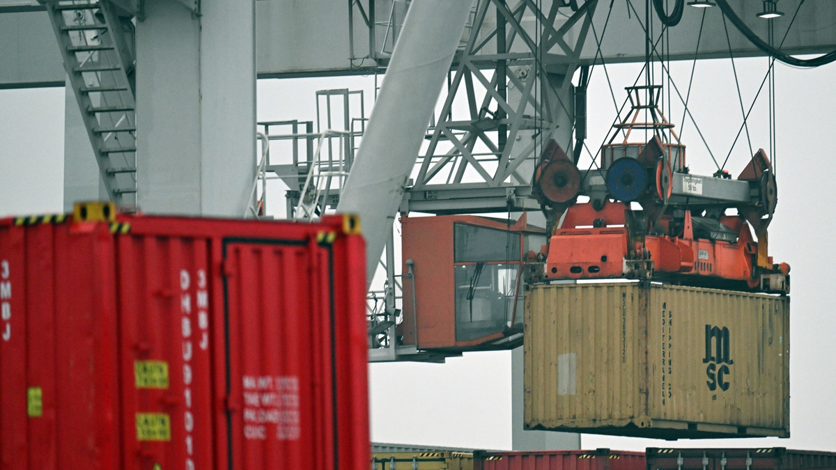 Exportiert wurden Waren im Wert von 136,5 Milliarden Euro. - Foto: Federico Gambarini/dpa