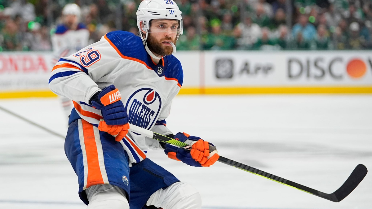 Was hat Leon Draisaitl nicht alles erreicht in seiner NHL-Karriere: Topscorer, wertvollster Spieler - aber die Meisterschaft fehlt. - Foto: Julio Cortez/AP