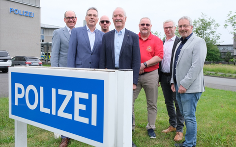 POL-GT: Einbruchsprävention im Kreis Gütersloh - Die Schutzgemeinschaft Gütersloh wählt neuen Vorstand - Foto: presseportal.de POL-GT: Einbruchsprävention im Kreis Gütersloh - Die Schutzgemeinschaft Gütersloh wählt neuen Vorstand - Foto: presseportal.de