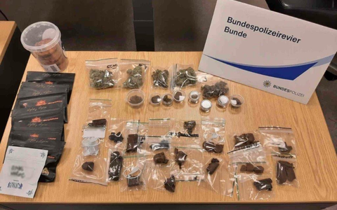 BPOL-BadBentheim: Busreisender mit Drogen erwischt - Foto: presseportal.de