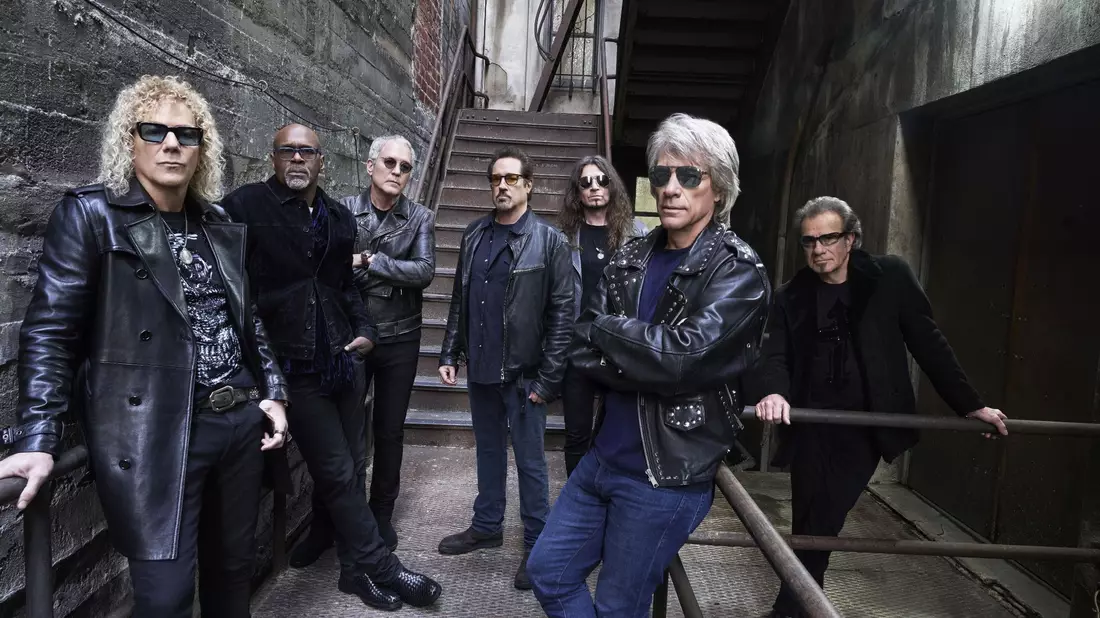 Die Band Bon Jovi: David Bryan (l), Everett Bradley, Hugh McDonald, John Shanks, Phil X, Jon Bon Jovi und Tico Torres. - Bild: Universal Music/dpa