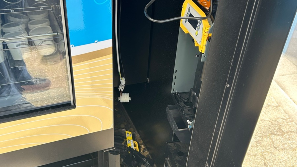 POL-PDLD: Eisautomat beschädigt - Zeugen gesucht - Foto: presseportal.de