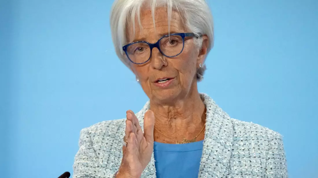 Christine Lagarde äußert sich zur Geldpolitik der EZB. - Bild: Frank Rumpenhorst/dpa