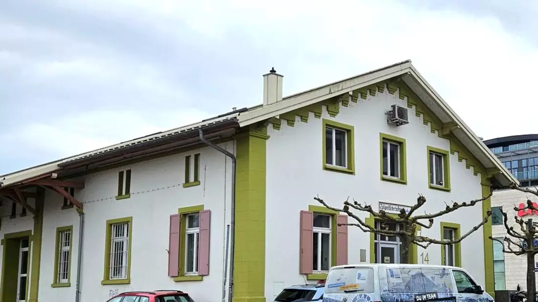 HZA-SI: Zollamt Konstanz Güterbahnhof schließt zum Monatsende Juni 2024. Neues Zollamt Konstanz - Industriegebiet nimmt zum 01. Juli 2024 Betrieb auf - Bild: presseportal.de