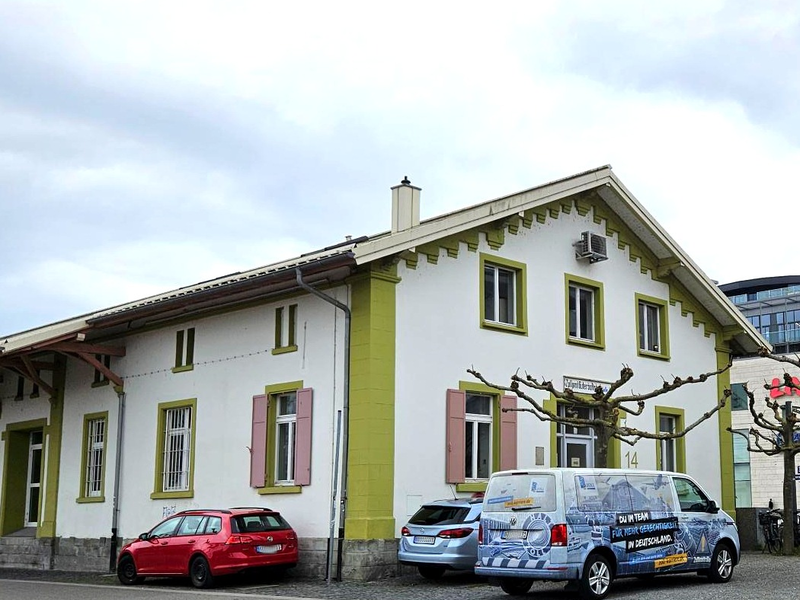 HZA-SI: Zollamt Konstanz Güterbahnhof schließt zum Monatsende Juni 2024. Neues Zollamt Konstanz - Industriegebiet nimmt zum 01. Juli 2024 Betrieb auf - Foto: presseportal.de