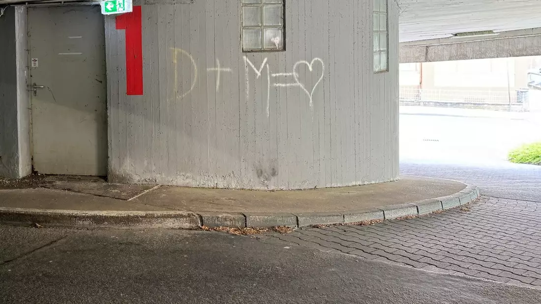 POL-HM: Mehrere Sachbeschädigungen durch Graffiti - Bild: presseportal.de