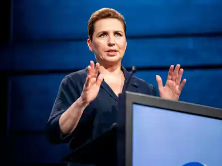 Dänemarks Regierungschefin Mette Frederiksen äußerte sich zum Angriff auf sie. - Foto: Ida Marie Odgaard/Ritzau Scanpix Foto/AP/dpa