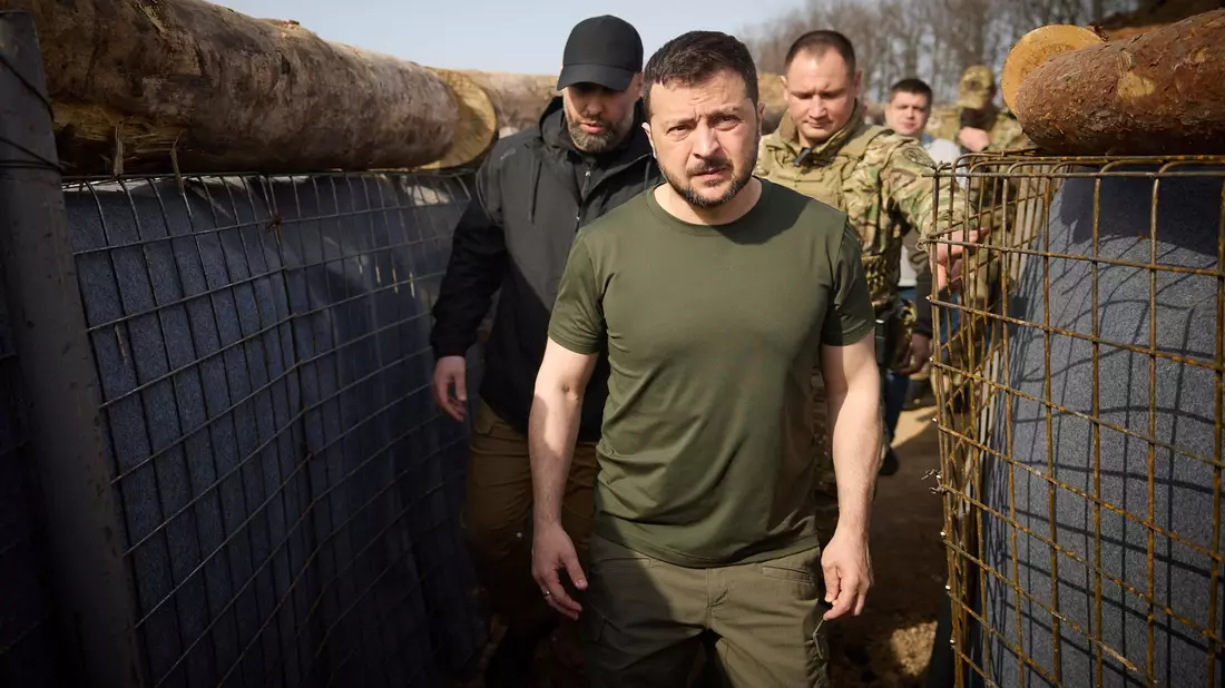 Laut dem ukrainischen Präsidenten Wolodymyr Selenskyj ist Russlands Offensive in Charkiw gescheitert. - Bild: Uncredited/Ukrainian Presidential Press Office/AP/dpa
