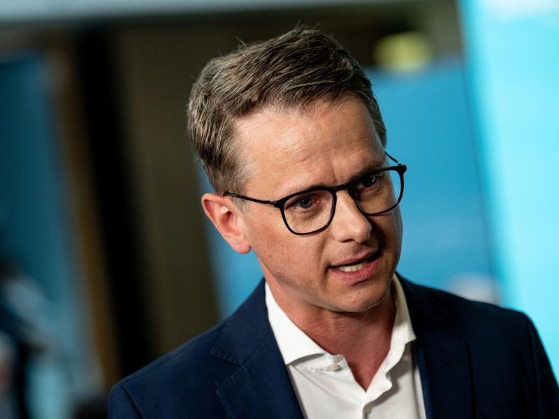 CDU-Generalsekretär Carsten Linnemann sieht nach dem Sieg der Union bei der Europawahl in Deutschland vor allem eine Niederlage der Ampel-Koalition von Kanzler Olaf Scholz. - Foto: Fabian Sommer/dpa