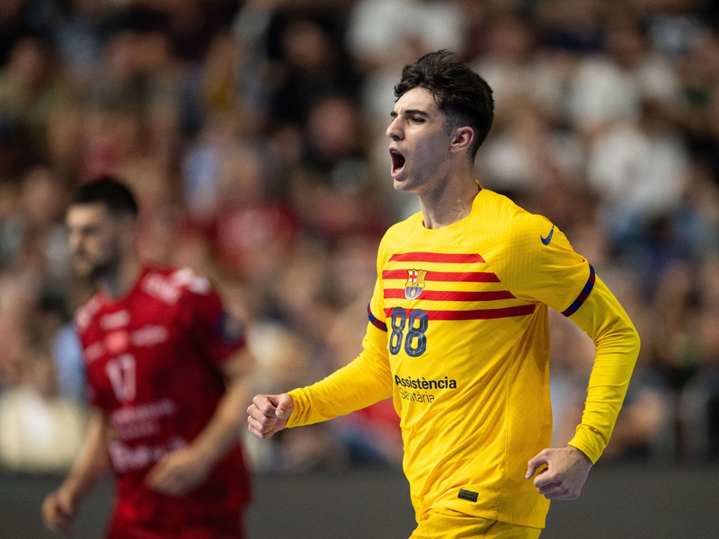 Petar Cikusa Jelicic und FC Barelona feiern den Titel in der Champions League. - Foto: Marius Becker/dpa