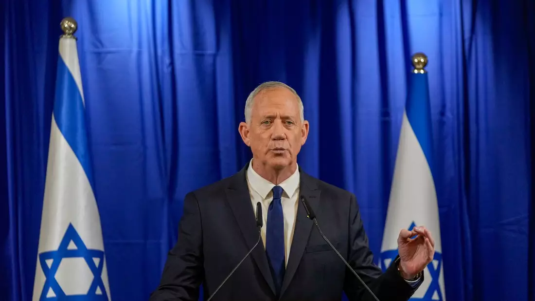 Benny Gantz verlässt wegen Meinungsverschiedenheiten über die Zukunft des Gazastreifens die in Israel gebildete Notstandsregierung. - Bild: Ohad Zwigenberg/AP