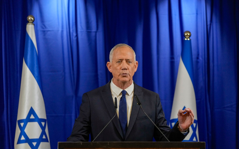 Wegen Meinungsverschiedenheiten über die Zukunft des Gazastreifens verlässt Minister Benny Gantz die in Israel nach dem Terroranschlag der islamistischen Hamas vom 7. Oktober gebildete Notstandsregierung. - Foto: Ohad Zwigenberg/AP