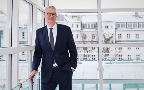 Statement zur Europawahl 2024 von Dr. Constantin H. Alsheimer, Vorsitzender des Vorstands der Thüga Aktiengesellschaft - Foto: presseportal.de Statement zur Europawahl 2024 von Dr. Constantin H. Alsheimer, Vorsitzender des Vorstands der Thüga Aktiengesellschaft - Foto: presseportal.de