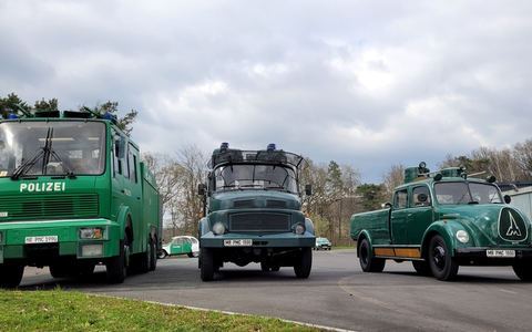 POL-MR: Blaulichtreffen im Polizeioldtimer Museum Zum Öffnungstag am 16. Juni begrüßen die Marburger viele Feuerwehroldies - Foto: presseportal.de POL-MR: Blaulichtreffen im Polizeioldtimer Museum Zum Öffnungstag am 16. Juni begrüßen die Marburger viele Feuerwehroldies - Foto: presseportal.de