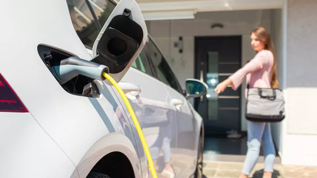 ACV fordert politische Maßnahmen gegen aktuelle Verunsicherung bei der Elektromobilität - Bild: presseportal.de