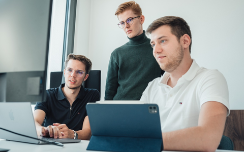 Fit für die neuen Azubis - Fabio Moretti von der LearningSuite GmbH verrät, warum Unternehmen jetzt digital aufrüsten müssen - Foto: presseportal.de