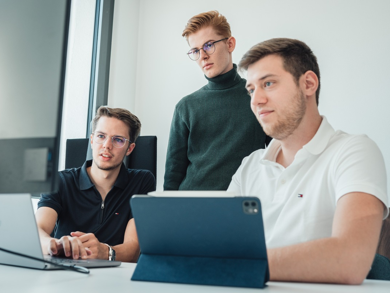 Fit für die neuen Azubis - Fabio Moretti von der LearningSuite GmbH verrät, warum Unternehmen jetzt digital aufrüsten müssen - Foto: presseportal.de