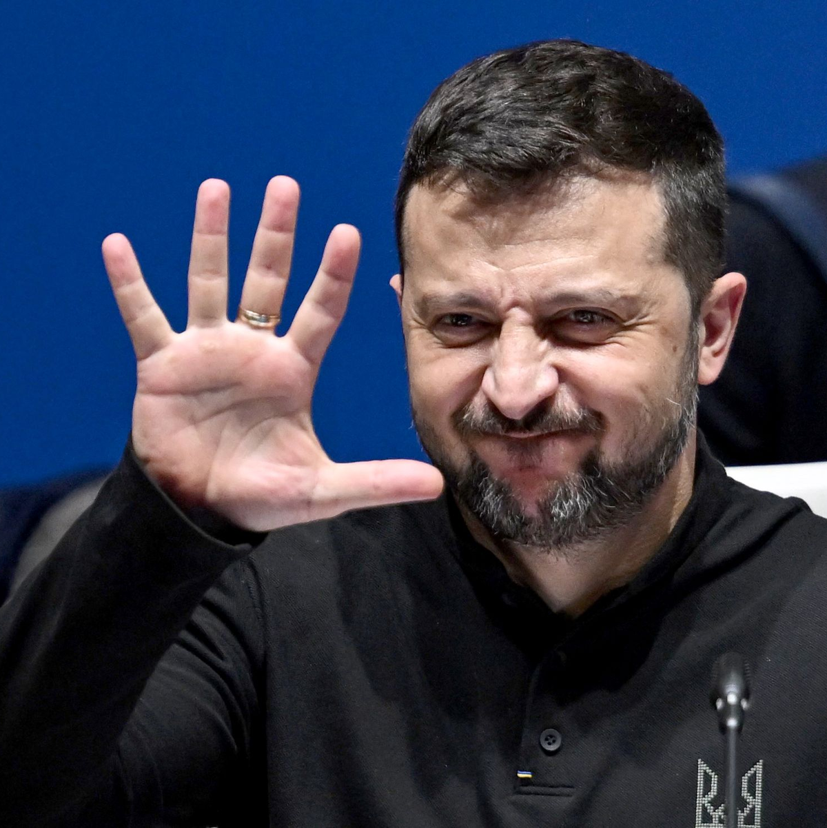 «Ohne Ihre Investitionen und ohne Kredite wird es uns wohl nicht gelingen»: Wolodymyr Selenskyj. - Foto: Britta Pedersen/dpa