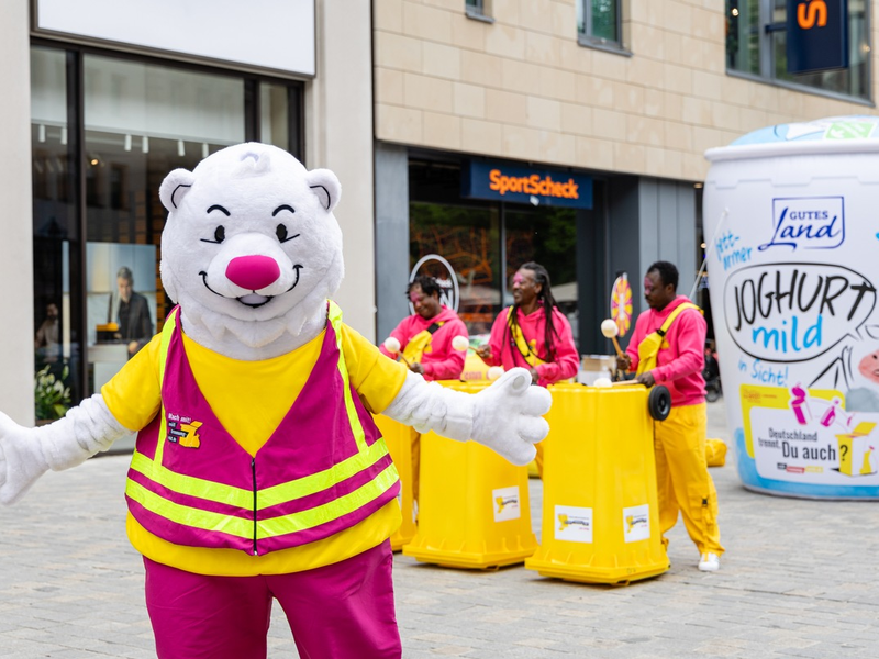 Mehr Recycling: Bundesweite Aufklärungsaktion der dualen Systeme erfolgreich gestartet / Mit der Aktion Deutschland trennt. Du auch? rufen Kommunen in ganz Deutschland zu richtiger Mülltrennung auf - Foto: presseportal.de