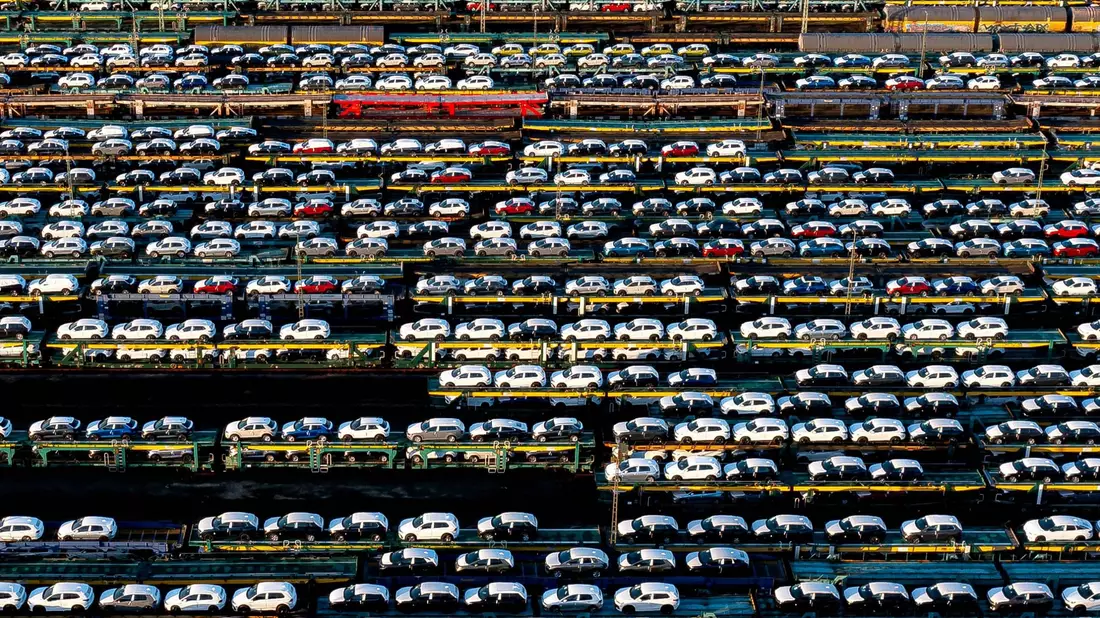 Neuwagen sind im letzten halbe Jahr deutlich teurer geworden. (Archivbild) - Bild: Sina Schuldt/dpa