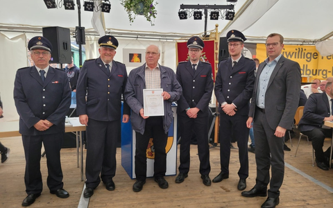 FW-KLE: Seit 70 Jahren bei der Feuerwehr - Foto: presseportal.de