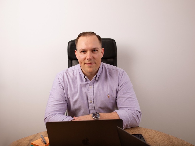 BMLR Marketing: Niklas Buchmüller gibt fünf Tipps, mit denen sich Unternehmen auf Google SGE vorbereiten, um ihre Sichtbarkeit zu verbessern - Foto: presseportal.de