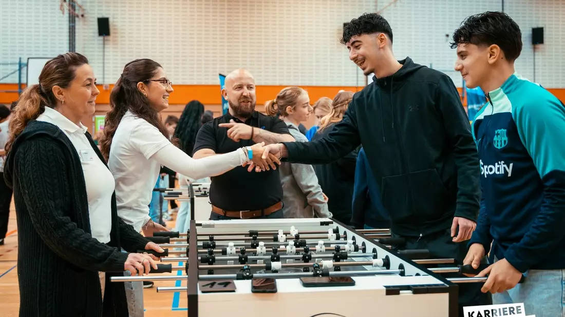 Mit dem Karriere Kick zu frischem Wind in der Mitarbeitersuche: Wie Recruiting- und Werbeagenturen ihr Angebot differenzieren und ihre Sichtbarkeit maximieren - Bild: presseportal.de