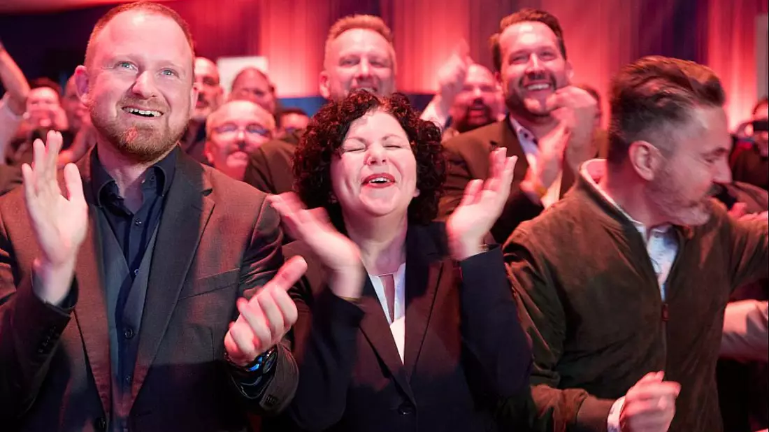 18-Uhr-Prognose auf BSW-Europawahlparty am 09.06.2024 - Bild: über dts Nachrichtenagentur