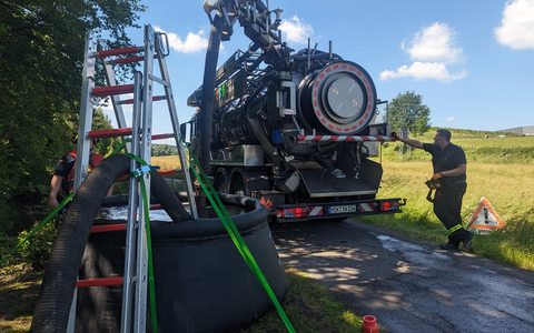 FW-AR: Großangelegte Waldbrandübung mit 120 Einsatzkräften erfolgreich durchgeführt - Foto: presseportal.de