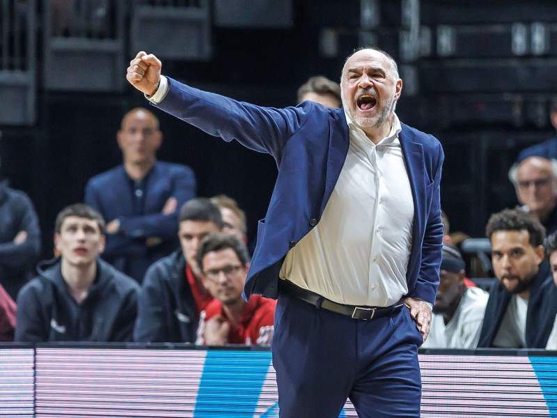 Bayern Münchens Trainer Pablo Laso will mit seinem Team den Titel in der Hauptstadt perfekt machen. - Foto: Andreas Gora/dpa