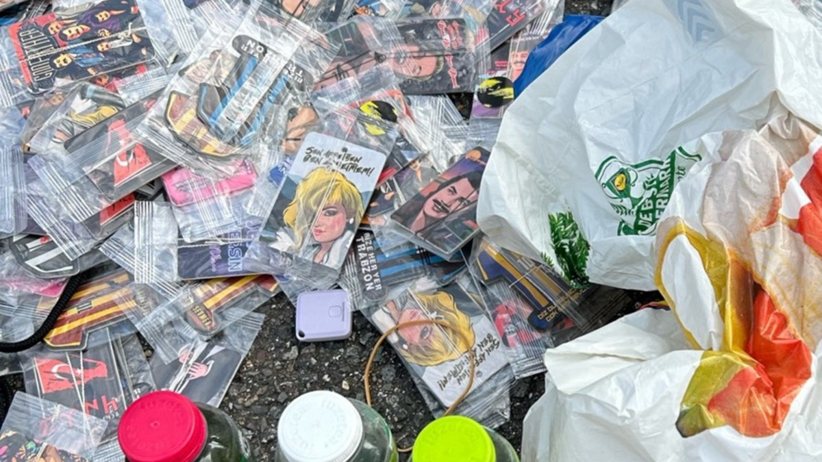 HZA-MS: Zoll Münster findet Amphetamin und auffällige Duftbäume im PKW / Zwei Festnahmen auf der A 3 bei Wittenhorst - Beifahrer war zur Festnahme ausgeschrieben - Foto: presseportal.de