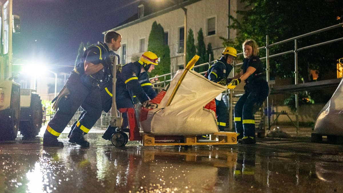 THW Bayern: Bilanz zu den Hochwasser-Einsätzen in Bayern - Foto: presseportal.de
