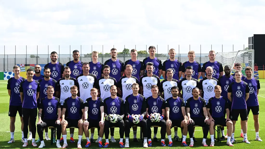 Das offizielle Mannschaftsfoto des DFB-Teams. - Bild: Federico Gambarini/dpa
