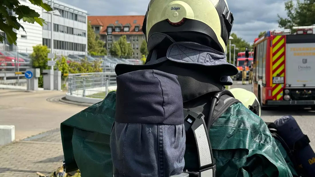 FW Dresden: Brand im Frauenhofer-Institut - Bild: presseportal.de