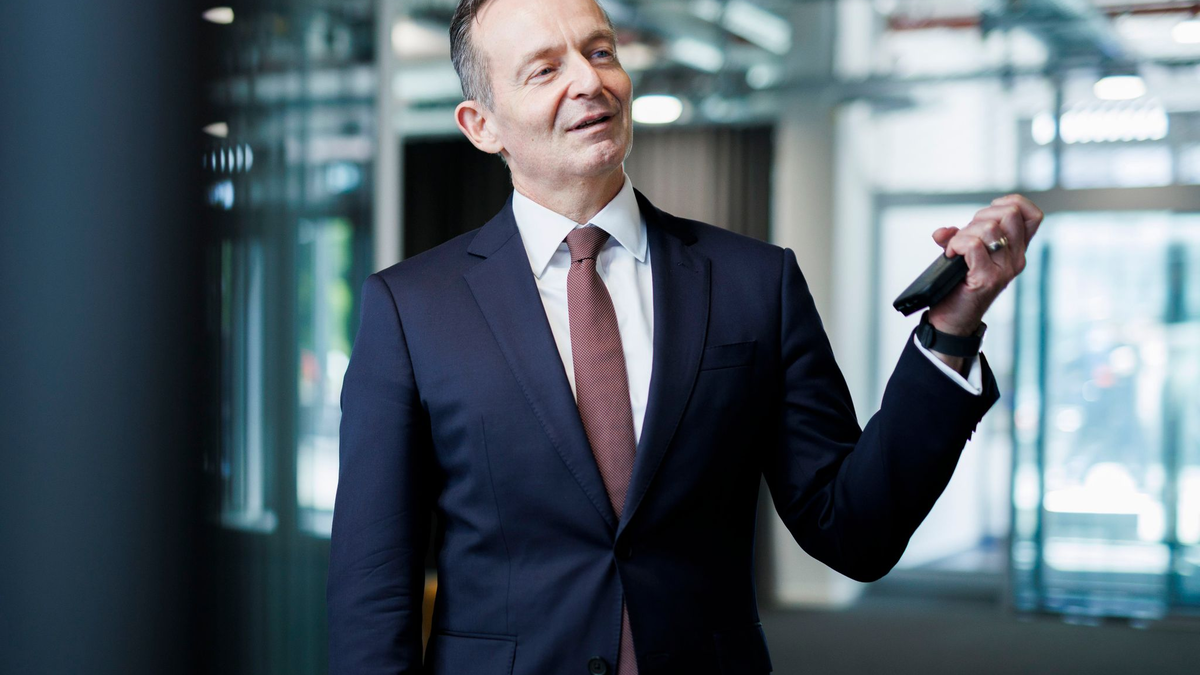 Verkehrsminister Volker Wissing: «Ich habe keine Sorge um die Wettbewerbsfähigkeit der deutschen Automobilindustrie.» - Foto: Carsten Koall/dpa