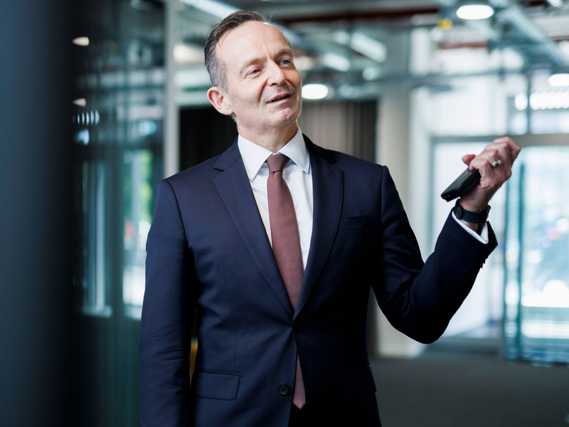 Fahrradanhänger sollen künftig in der Regel maximal 50 Kilogramm wiegen dürfen. (Archivbild) - Foto: Carsten Koall/dpa