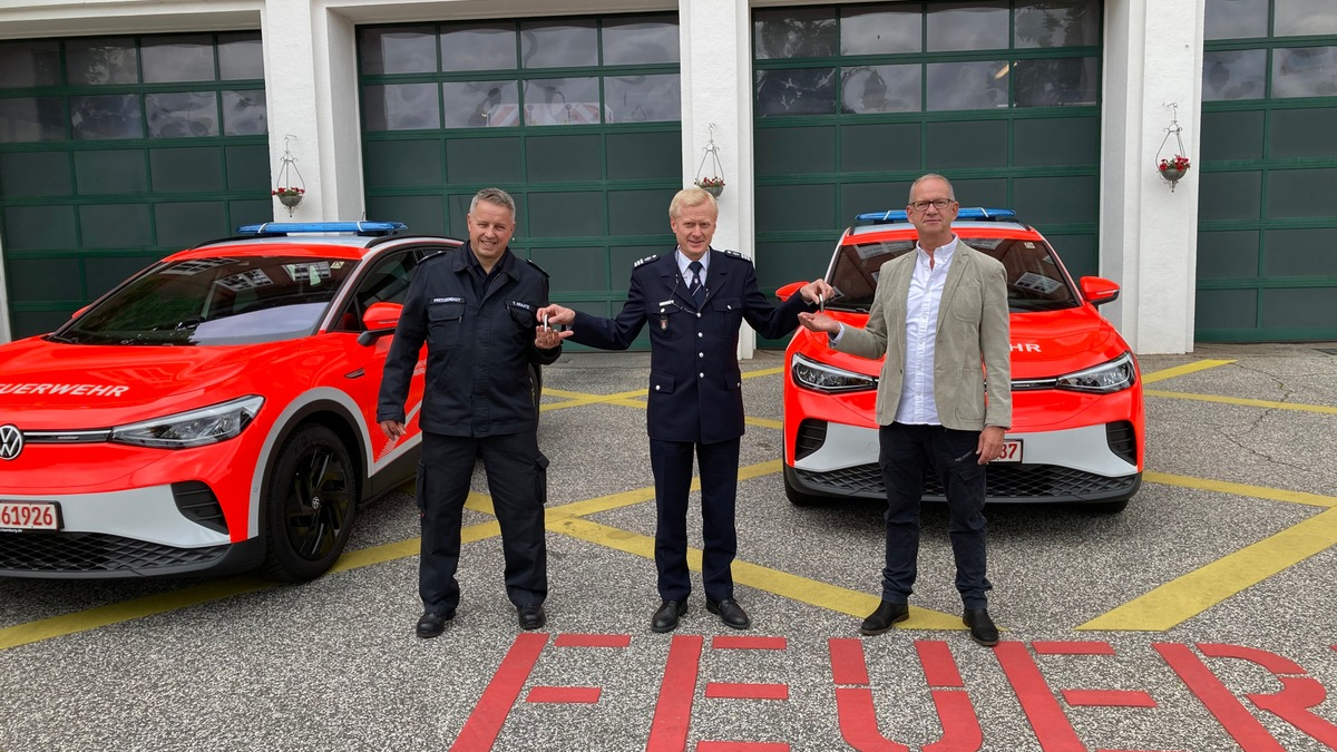 FW-HH: Die Feuerwehr Hamburg weitet die e-Mobilität in ihrer Fahrzeugflotte aus - Foto: presseportal.de