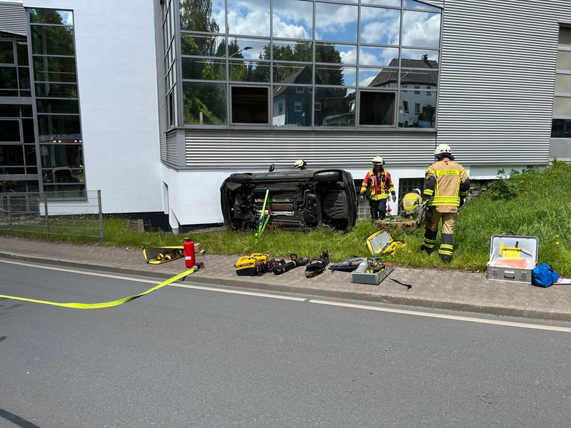 FW-PL: Eingeklemmte Person nach Verkehrsunfall - Foto: presseportal.de