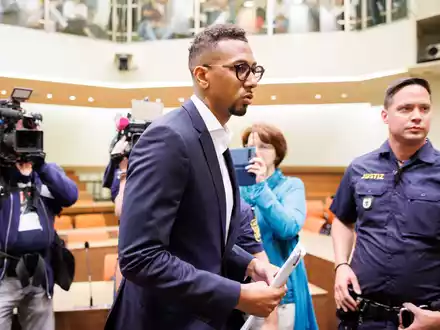 Profi-Fußballer Jerome Boateng muss sich wegen des Vorwurfs der Körperverletzung an seiner Ex-Partnerin vor Gericht verantworten. - Foto: Matthias Balk/dpa