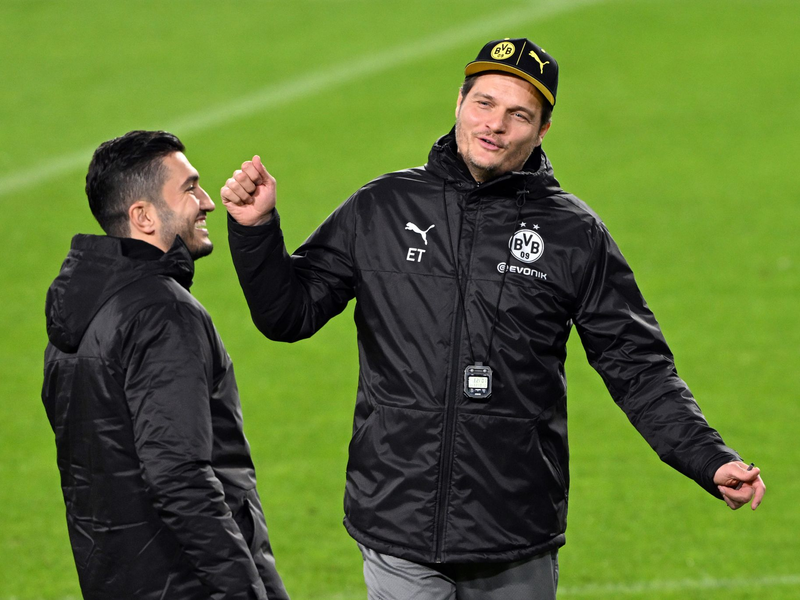 Nuri Sahin (l) folgt Edin Terzic und wird neuer BVB-Trainer. - Foto: Federico Gambarini/dpa