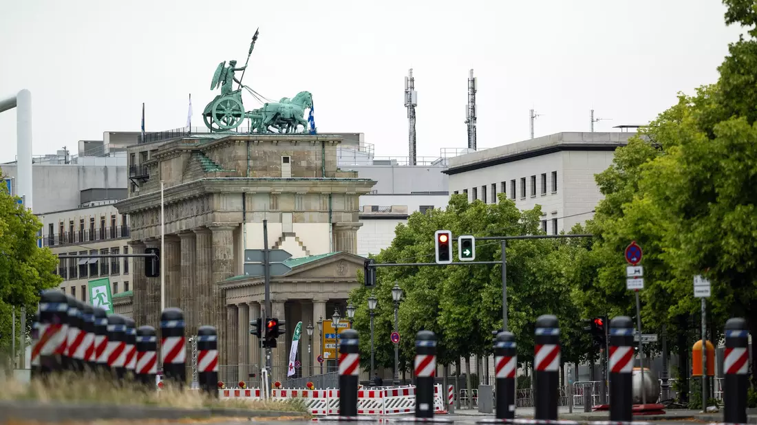 In Berlin wurden Teile einer Fanzone geräumt. - Bild: Soeren Stache/dpa