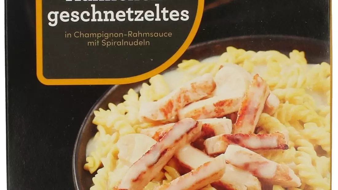 Der Hersteller Allgäu Fresh Foods GmbH & Co. KG informiert über einen Warenrückruf des Produktes Chef Select Hähnchengeschnetzeltes in Champignon-Rahmsauce mit Spiralnudeln, 400g - Bild: presseportal.de