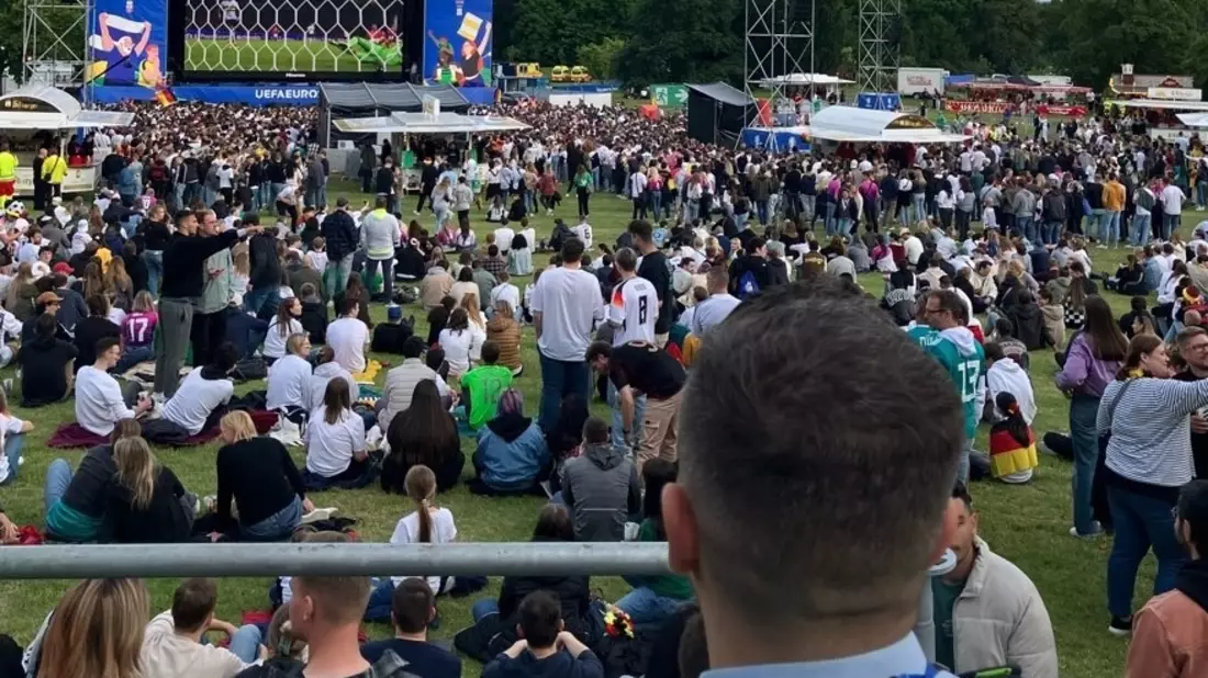 POL-DO: Der Auftakt zur UEFA EURO 2024 in Dortmund: Friedliche Fans an den großen Treffpunkten - Bild: presseportal.de