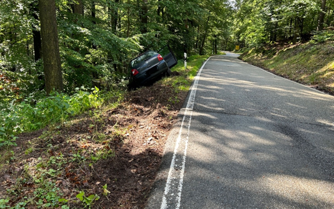 POL-PDLD: Unfall am Abhang - Foto: presseportal.de