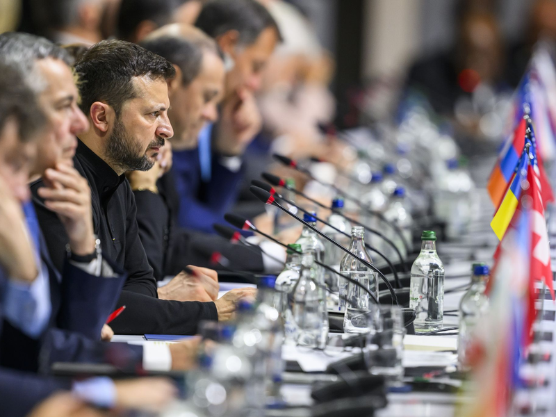 Der ukrainische Präsident Wolodymyr Selenskyj nimmt am Friedensgipfel in der Schweiz teil. - Foto: Urs Flueeler/KEYSTONE/EDA/POOL/dpa