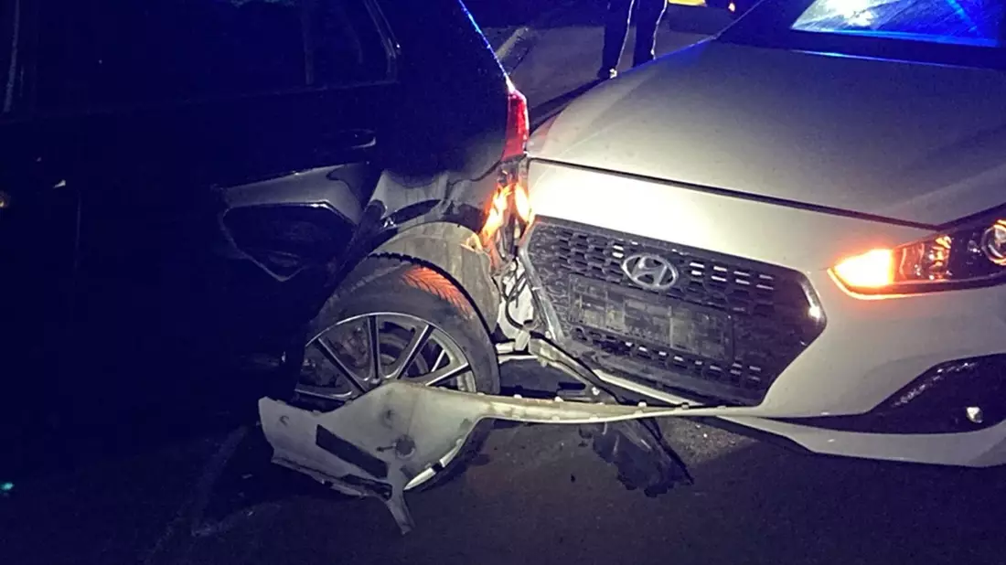 POL-GM: Alkoholisiert in geparktes Auto gekracht - Bild: presseportal.de