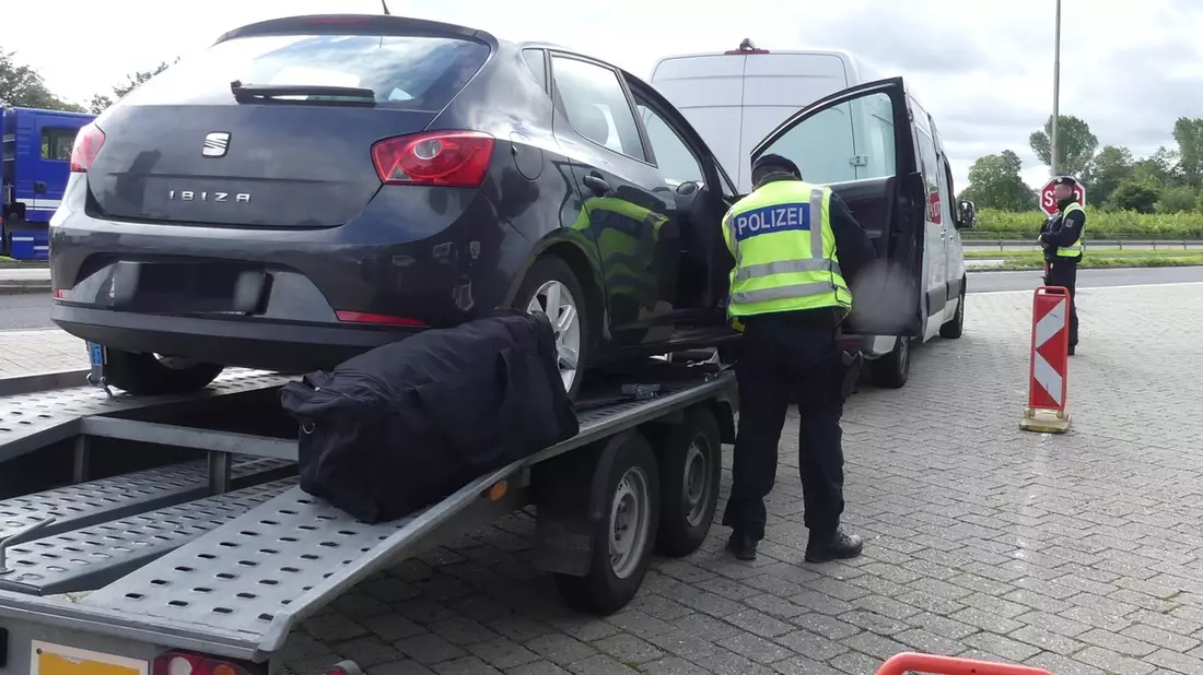 BPOL NRW: Ein gestohlenes Fahrzeug und vier Haftbefehle - Bundespolizei erzielt mehrere Fahndungserfolge - Bild: presseportal.de