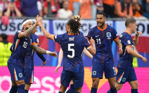 Wie bereits Italien am Tag zuvor drehte auch die Niederlande nach Rückstand ihre Partie. - Foto: Ebrahim Noroozi/AP