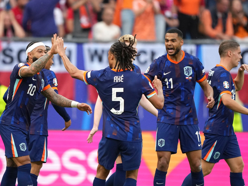 Wie bereits Italien am Tag zuvor drehte auch die Niederlande nach Rückstand ihre Partie. - Foto: Ebrahim Noroozi/AP